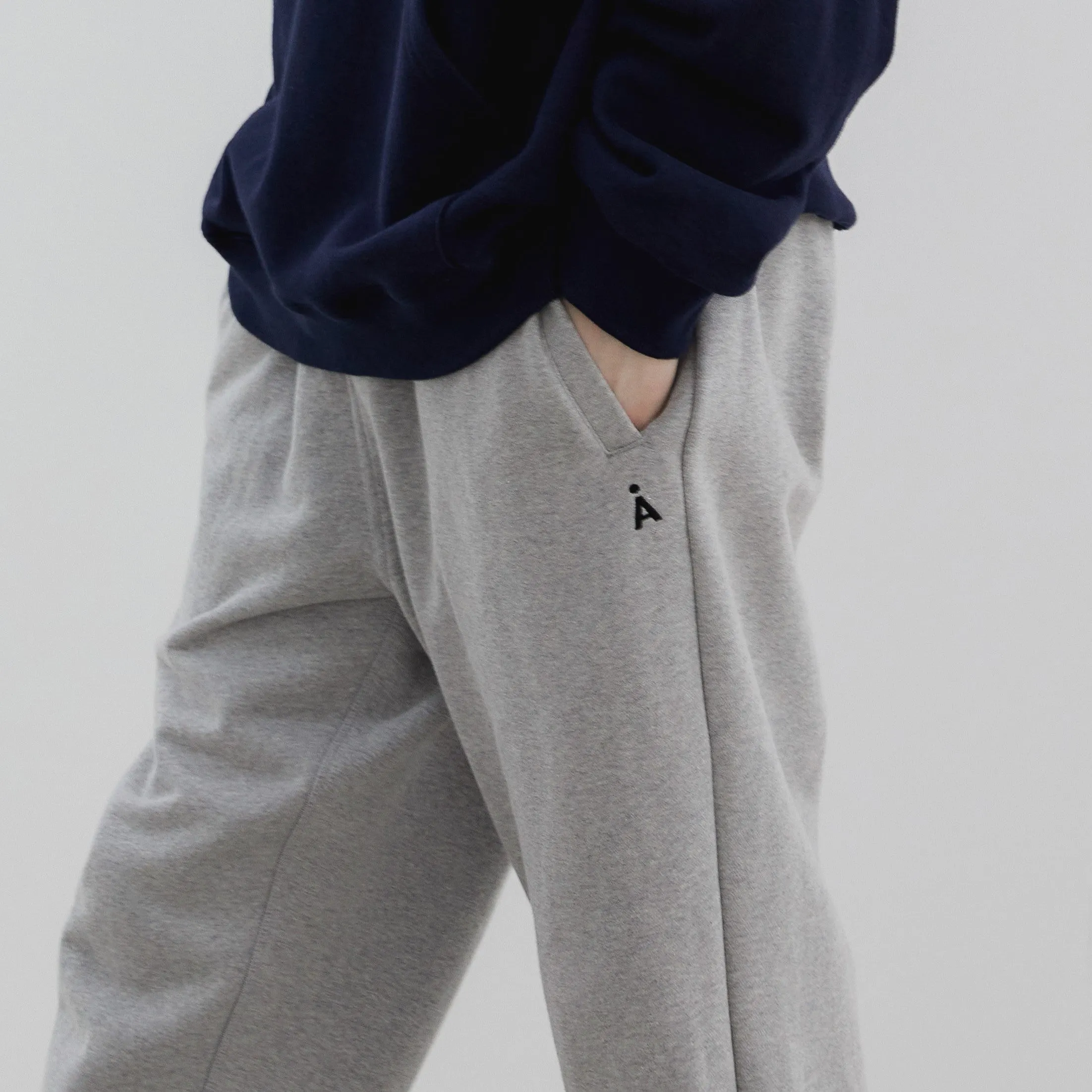 ALAND A LOGO JOGGER SWEAT PANTS